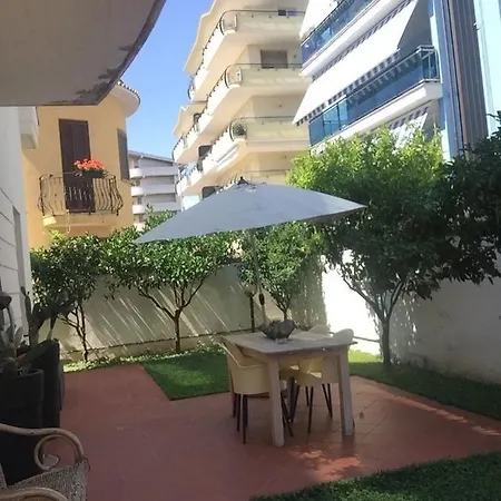 Sinilu A Mare * Монтесильвано